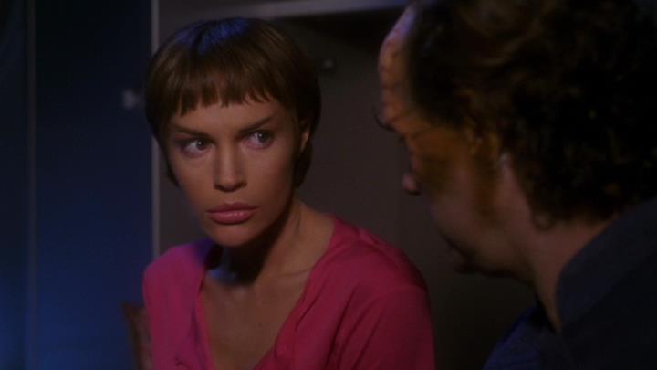 T'Pol confides in Dr. Phlox