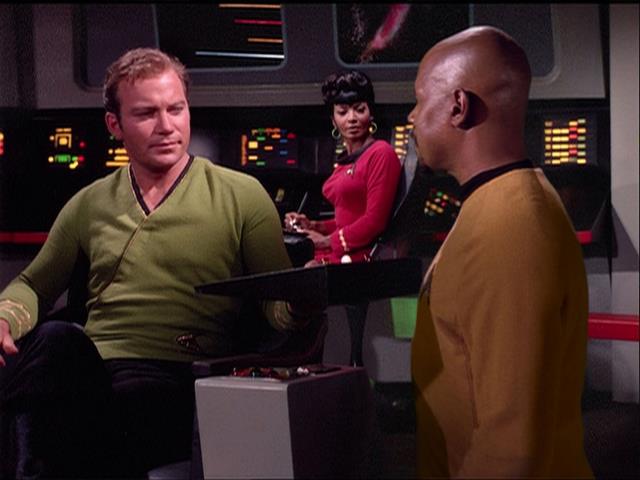 Sisko gets Kirk's signature