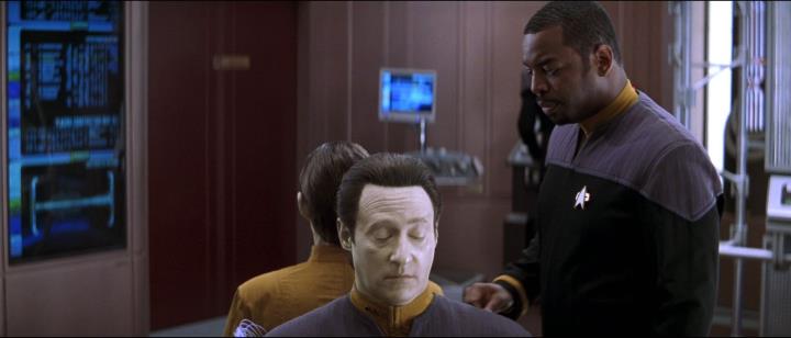 La Forge helps Data transfer his memories into B-4 (<i>Star Trek: Nemesis</i>)
