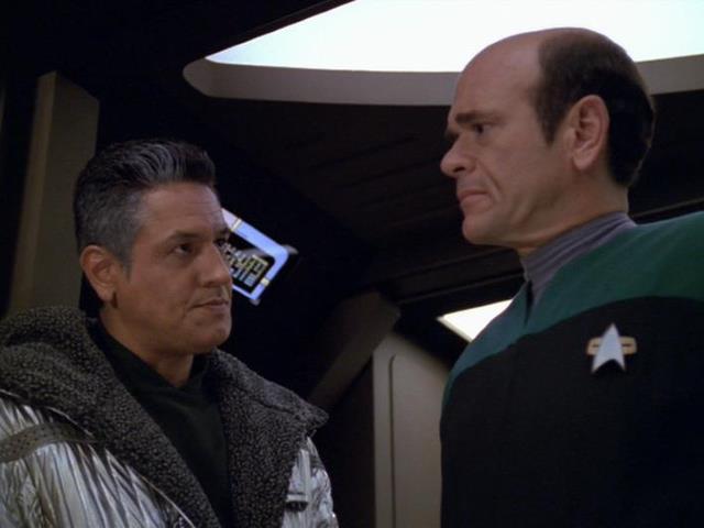 Future Chakotay activates the EMH