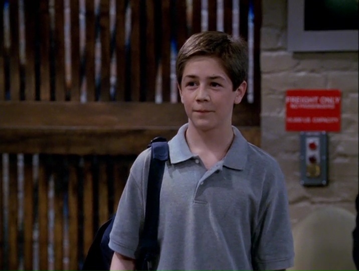 Michael Angarano as Elliot