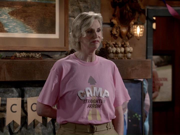 Jane Lynch as Roberta