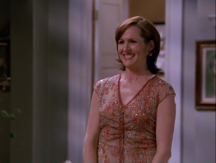 Molly Shannon as Val Bassett